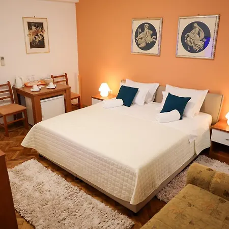 Goga Gostinjska kuća 3*