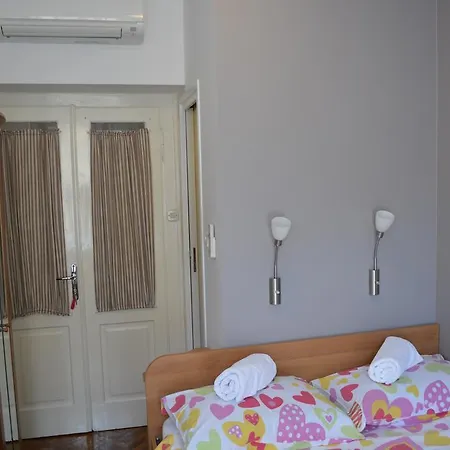 Goga Guest house 3*